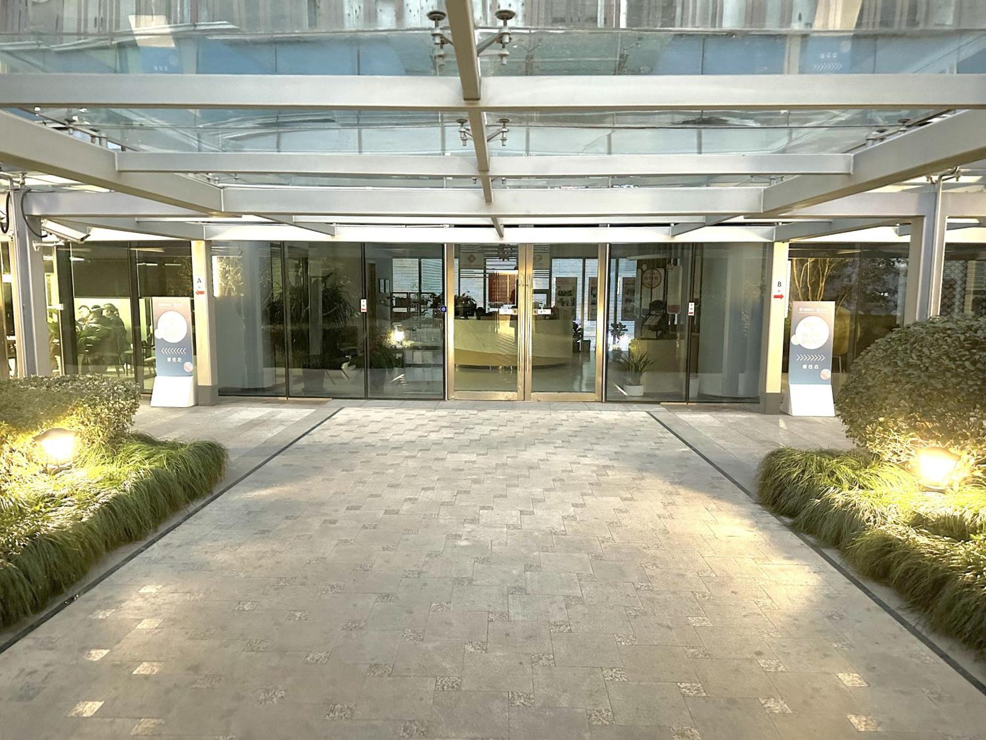 Zhome- Count Luxury 2 Shanghai